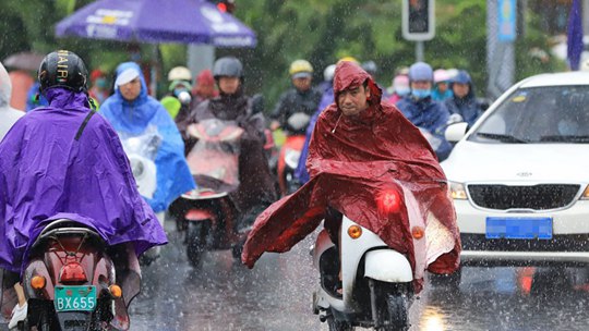 廣東惠州揭陽多地暴雨如注 內澇嚴重阻礙交通