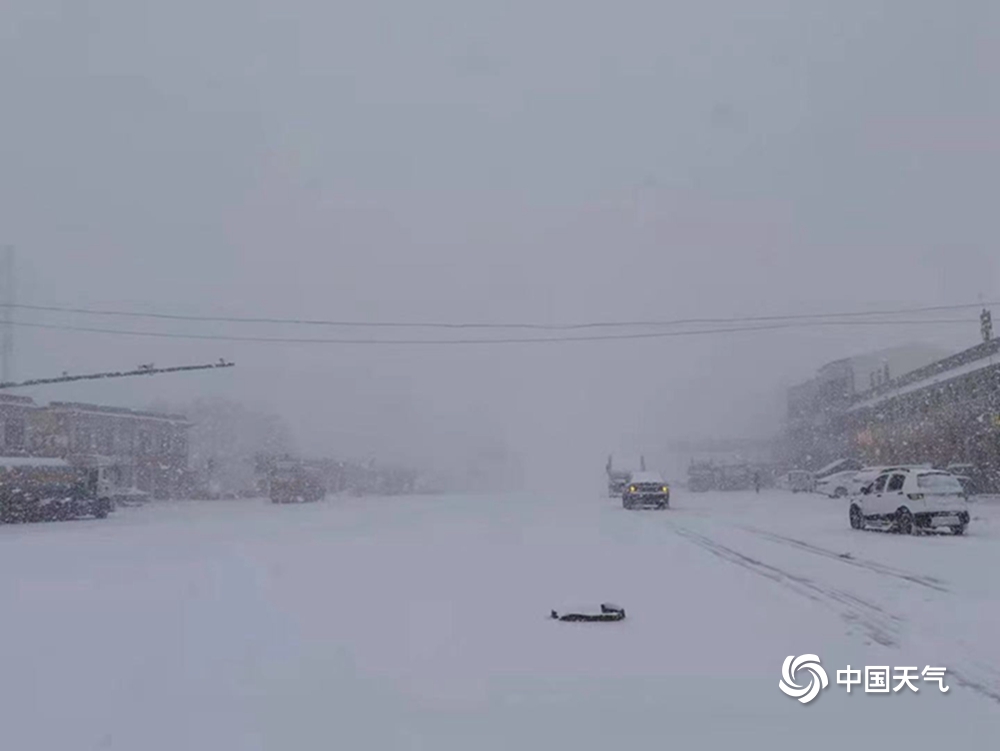 内蒙古出现大范围降雪周末仍有强降雪局地大暴雪或特大暴雪