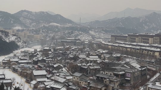 邂逅一场雪 北京古北水镇呈现别样风景