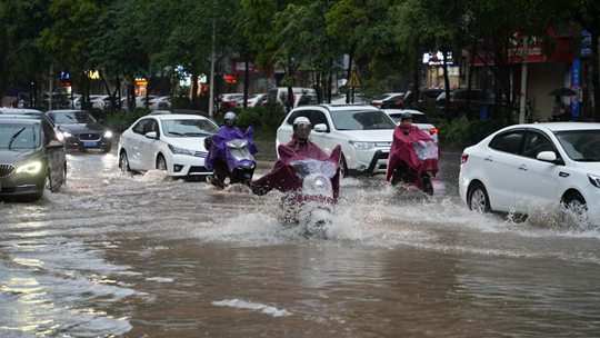 一组图直击我国中东部多地降雨现场