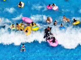  High temperature heats up the "cold economy". See the "tricks" of enjoying the cool in different places
