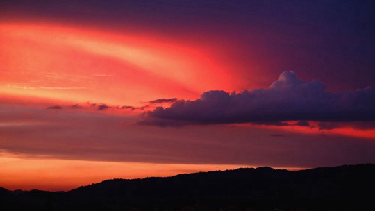 饱和度拉满 江西永新晚霞绚丽惊艳