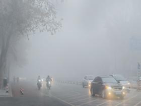 大雾红色预警 河北保定蠡县能见度明显下降