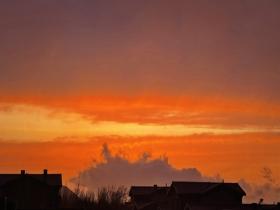 北京晚霞刷屏！橙红晕染绝美天际线