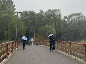 北京部分地区出现分散性阵雨