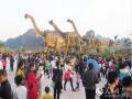 龙谷湾恐龙公园广场一角（摄影：马胜芝）