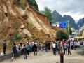 塌方导致道路完全阻塞（摄影：胡泽滨）