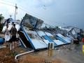 板房被大风吹倒（摄影：戴雨菡）