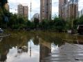 强降水影响，城区部分道路积水。（摄影：苏庆红）
