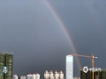 中国天气网广西站讯 今天（20日）傍晚时分，一场狂风暴雨过后，南宁的上空出现了两道彩虹，蔚为壮观。（图文/周玉）
