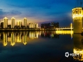中国天气网广西站讯 自4月28日以来，柳州的气温明显回升，晴朗的天气让傍晚时分的柳江显得格外美丽，静谧的江面在河堤多彩的灯光映照下，像一幅幅定格着的美丽画面，美不胜收。（图文/黄象）