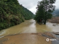 图为7日，贺州市区到姑婆山的道路被完全被淹。（图/古意瑾 文/李诗婷 董州）