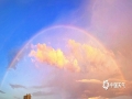中国天气网广西站讯 7月21日下午至傍晚，北海市区雨后现美丽双彩虹，直冲天际，犹如一座七彩桥，横跨天空两端。（图/宋洁慧 文/覃俊元）