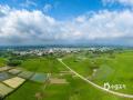 中国天气网广西站讯 6月1日，南宁市上林县天气晴朗，蓝天白云映衬绿水青山，更显得田园如画。（图/曾海科）