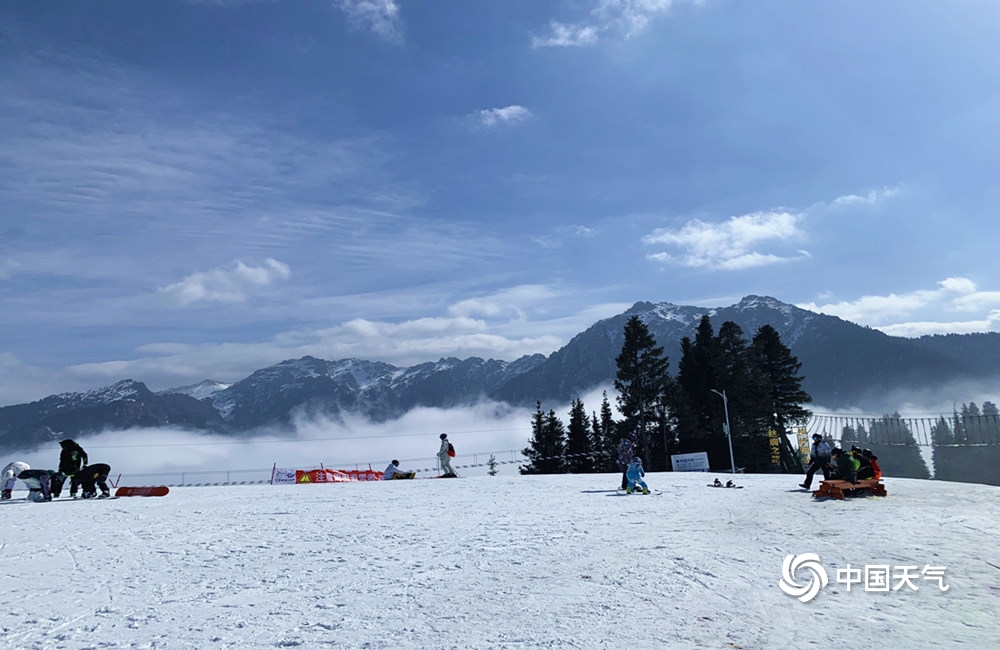 乌鲁木齐南山滑雪场雪景美如画